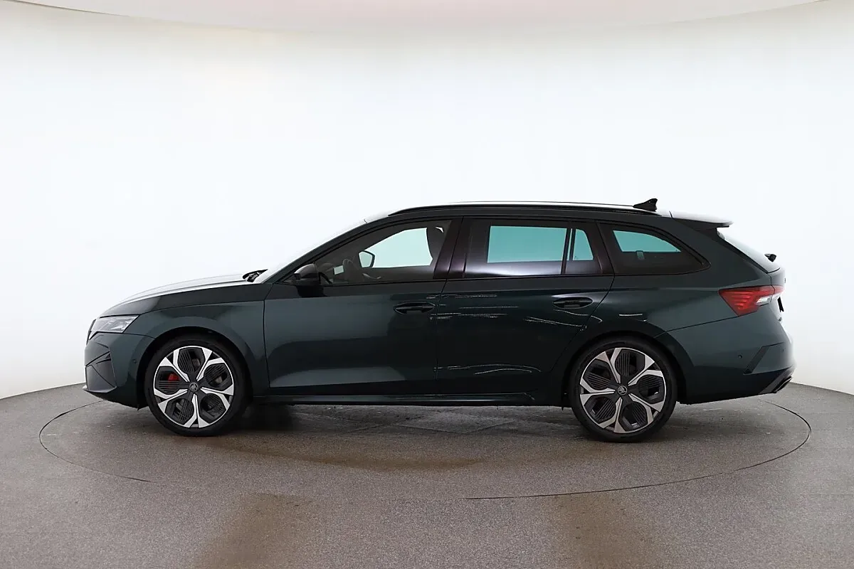 Skoda Octavia 2026 photo 2