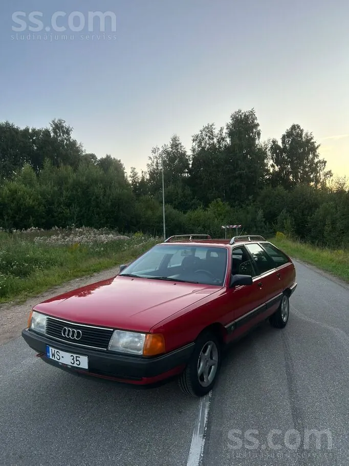 Audi 100