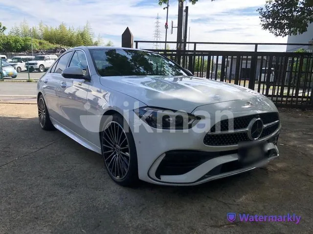 Mercedes-Benz C200