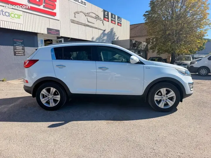 Kia Sportage 2010 photo 3