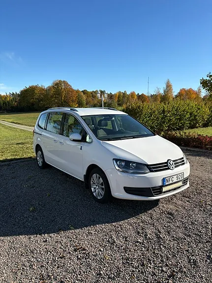 Volkswagen Sharan 2013 photo 2