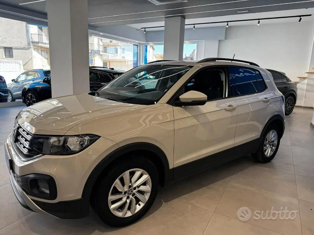 Volkswagen T-Cross 2023 photo 2