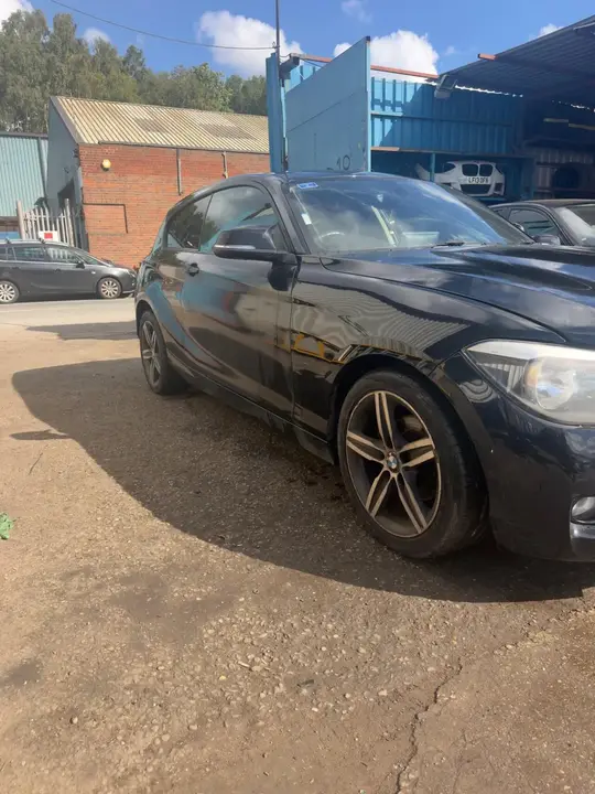 BMW 1 Series 2013 photo 2