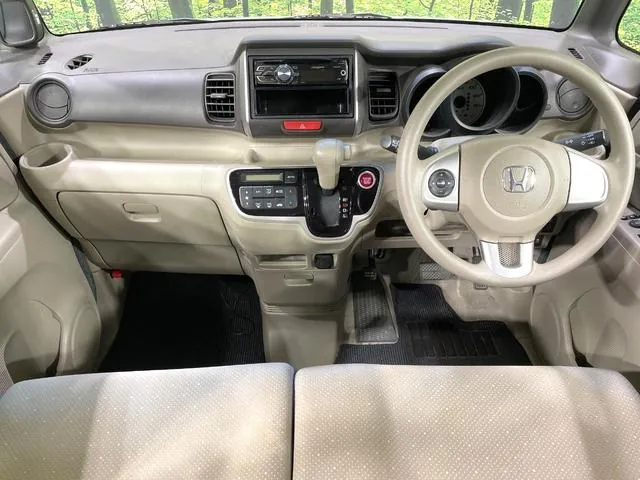 Honda N-Box 2017 photo 2