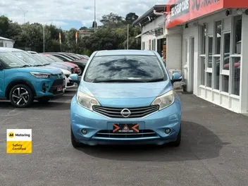 Nissan Note 2012 photo 3