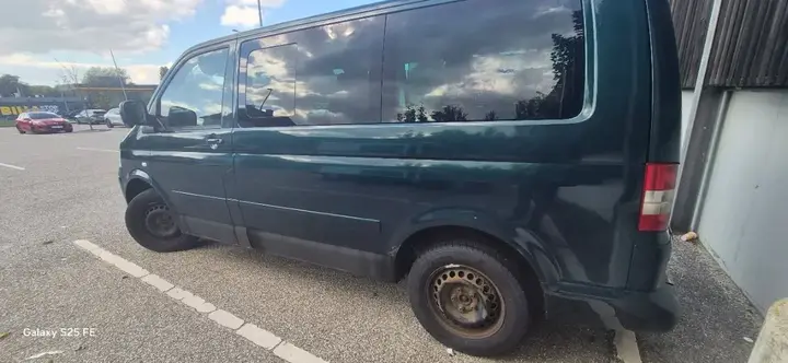 Volkswagen T5 2006 photo 3