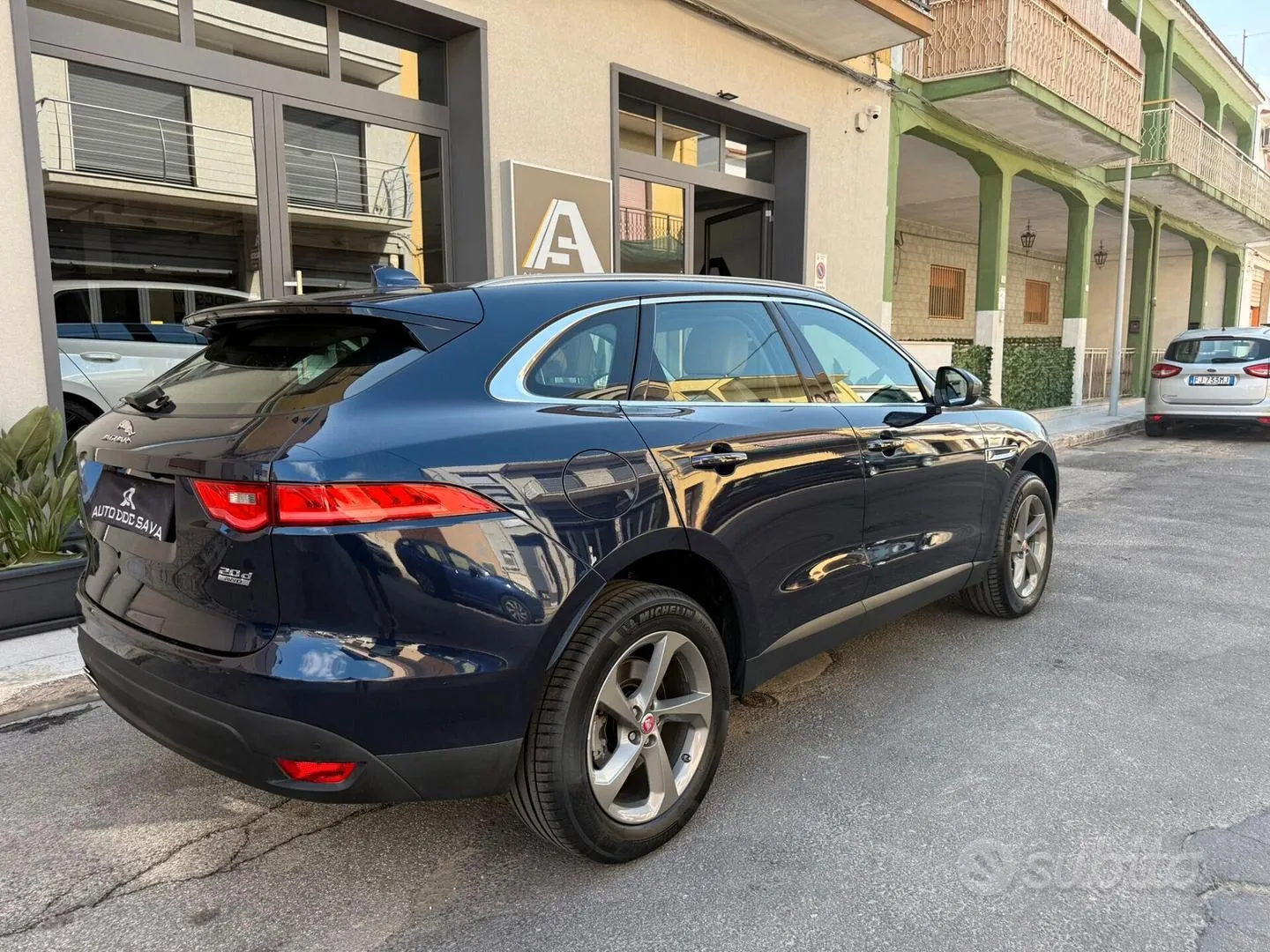 Jaguar F-Pace 2016 photo 5