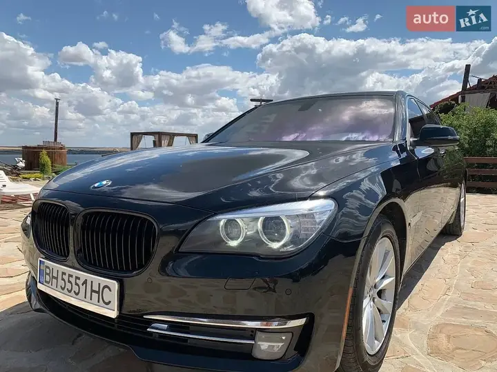 BMW 7 Series 2015 photo 3