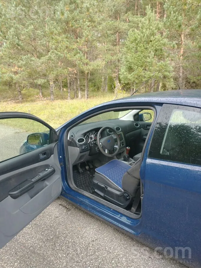 Ford Focus 2009 photo 3