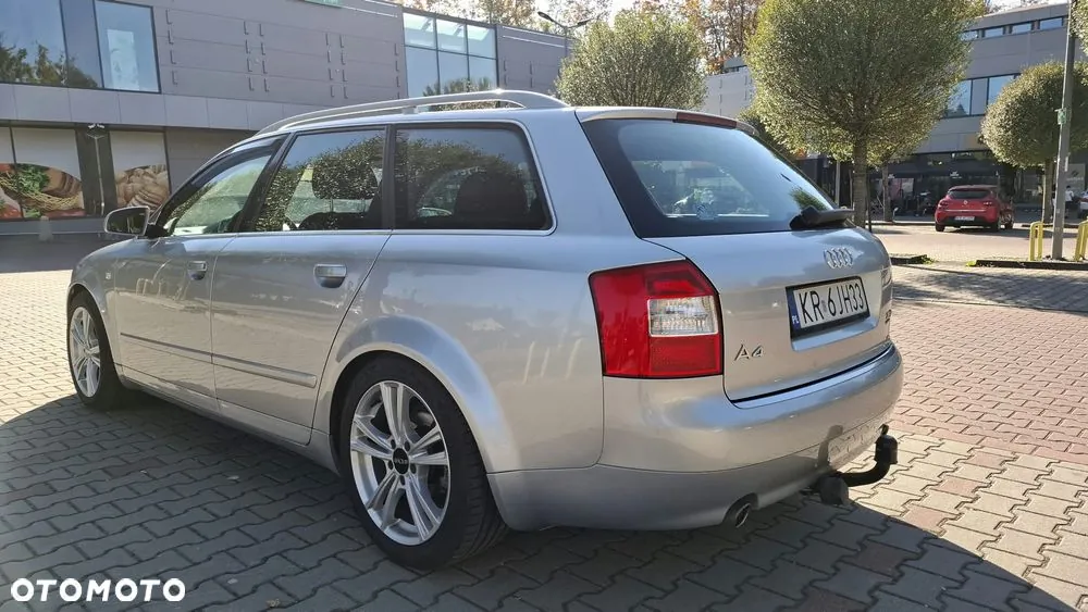 Audi A4 Avant 2004 photo 3