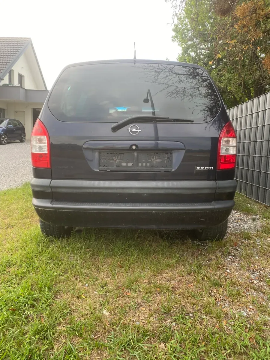 Opel Zafira 2004 photo 2