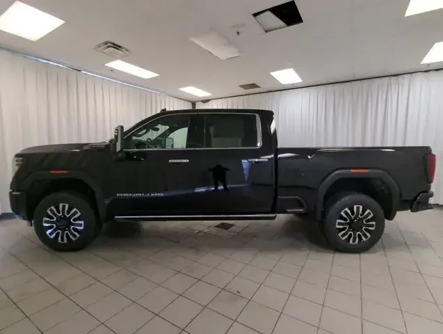 GMC Sierra 2500Hd 2026 photo 5