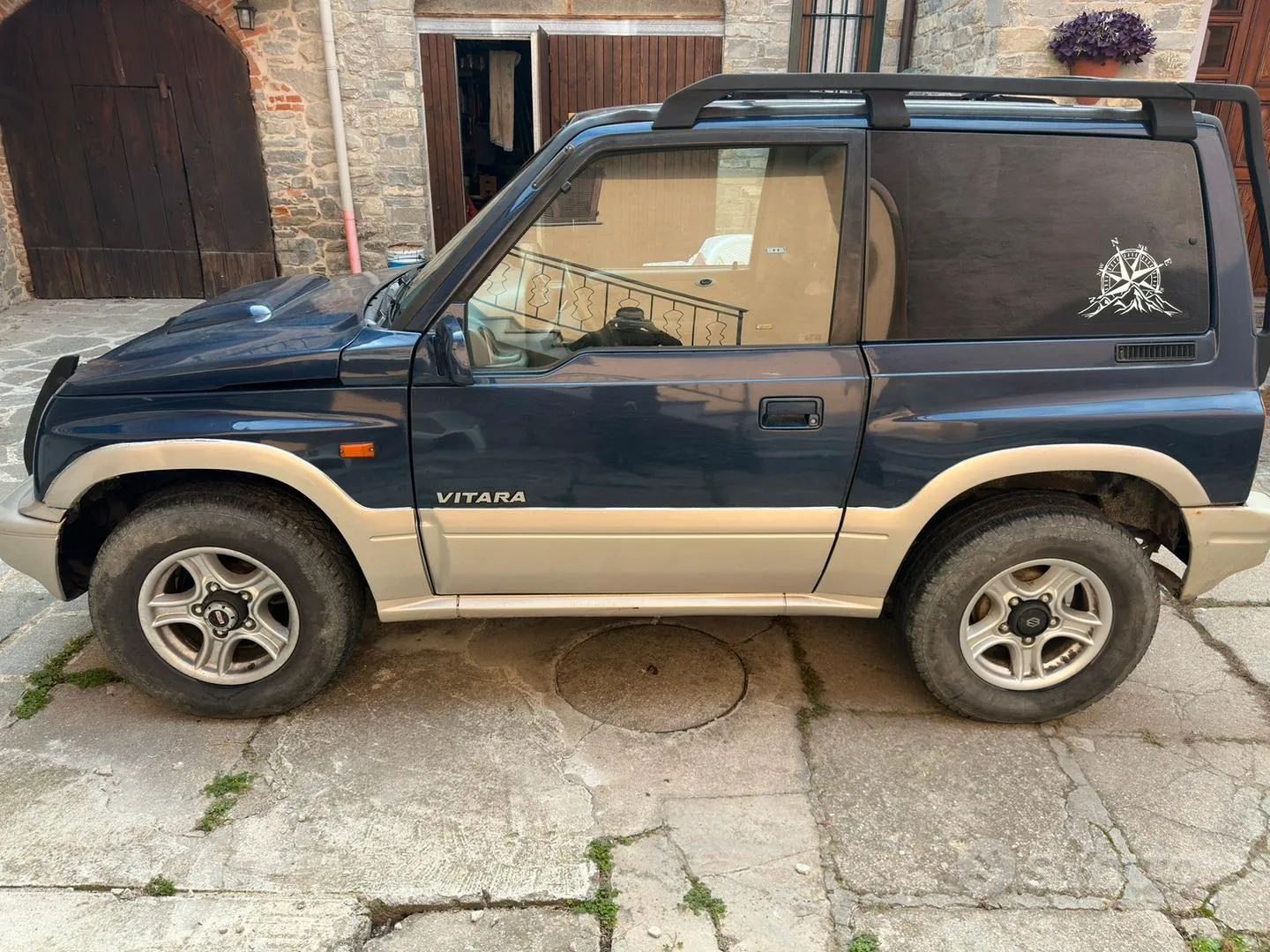 Suzuki Vitara 1999 photo 2
