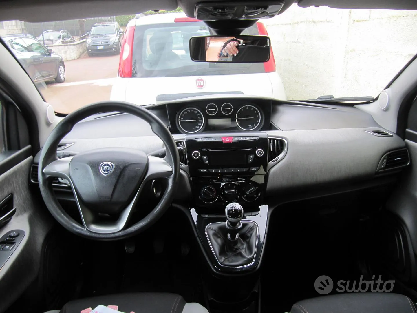 Lancia Ypsilon 2014 photo 3