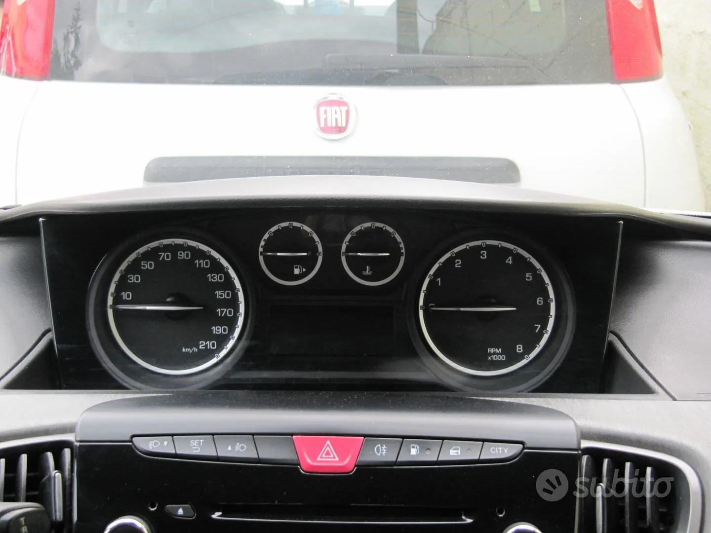 Lancia Ypsilon 2014 photo 5