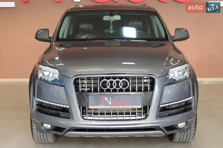 Audi Q7 2015 photo 2