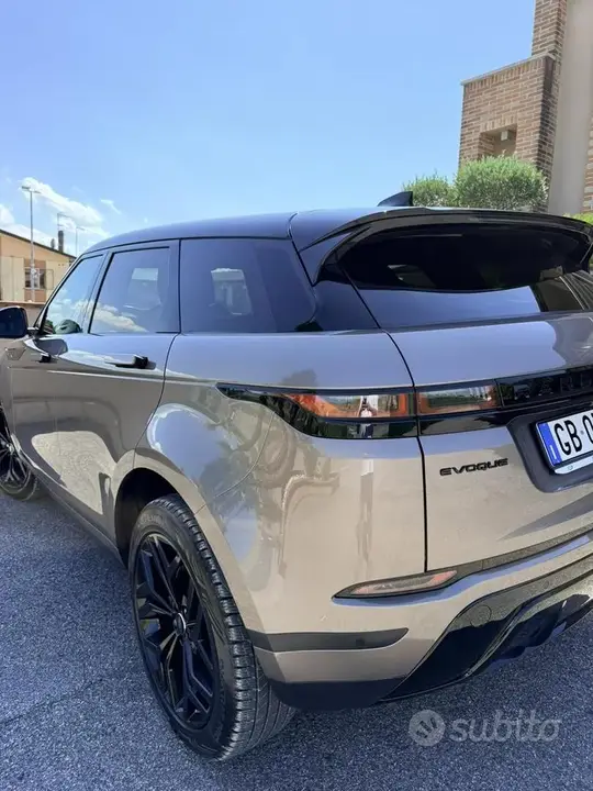 Land Rover Range Rover Evoque 2020 photo 3