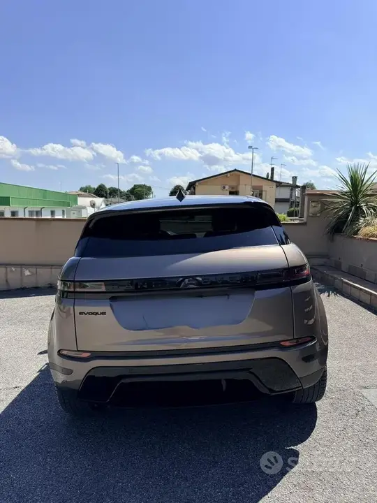 Land Rover Range Rover Evoque 2020 photo 2