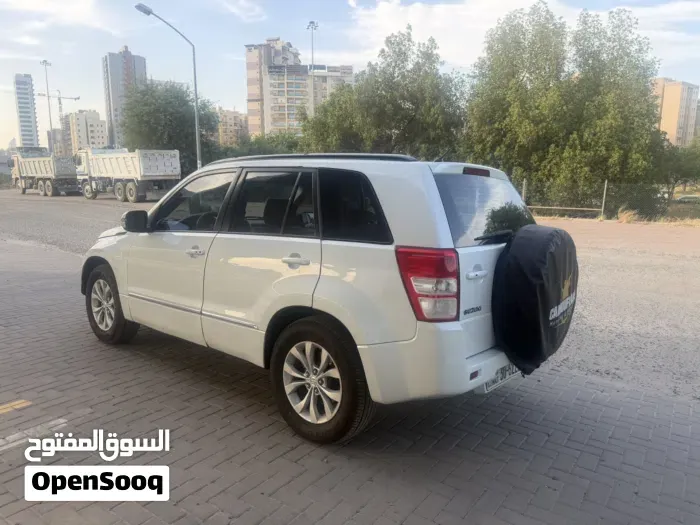 Suzuki Grand Vitara 2016 photo 2