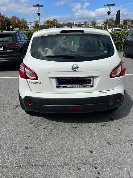 Nissan Qashqai 2012 photo 2