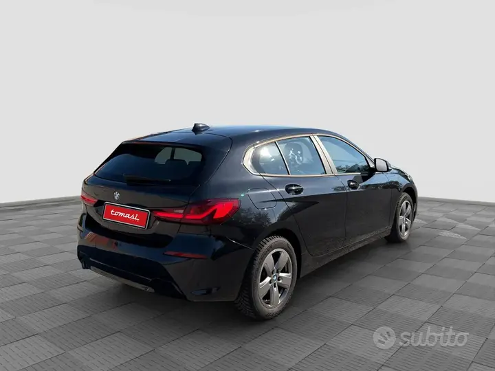 BMW 1 Series 2023 photo 5
