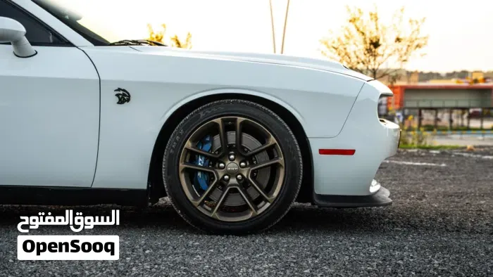 Dodge Challenger 2023 photo 2