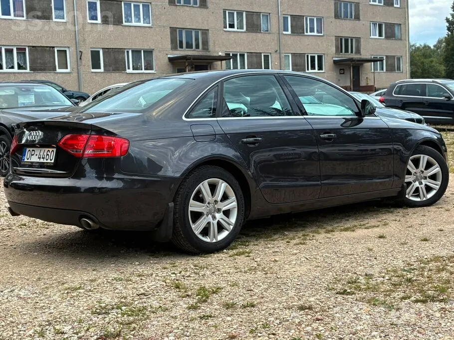 Audi A4 2008 photo 4