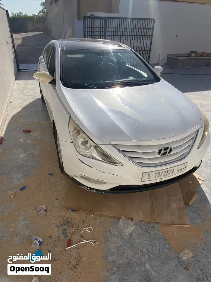 Hyundai Sonata 2011 photo 2