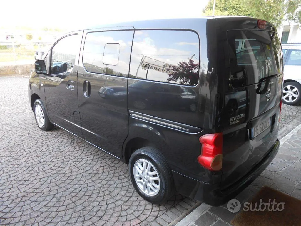 Nissan Evalia 2016 photo 4