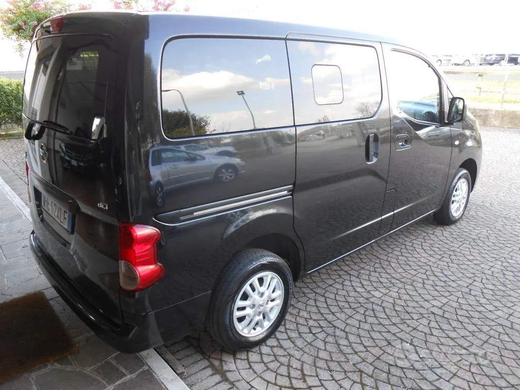 Nissan Evalia 2016 photo 3