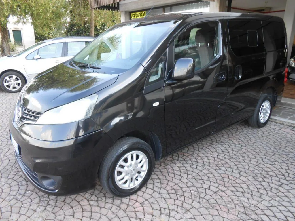 Nissan Evalia