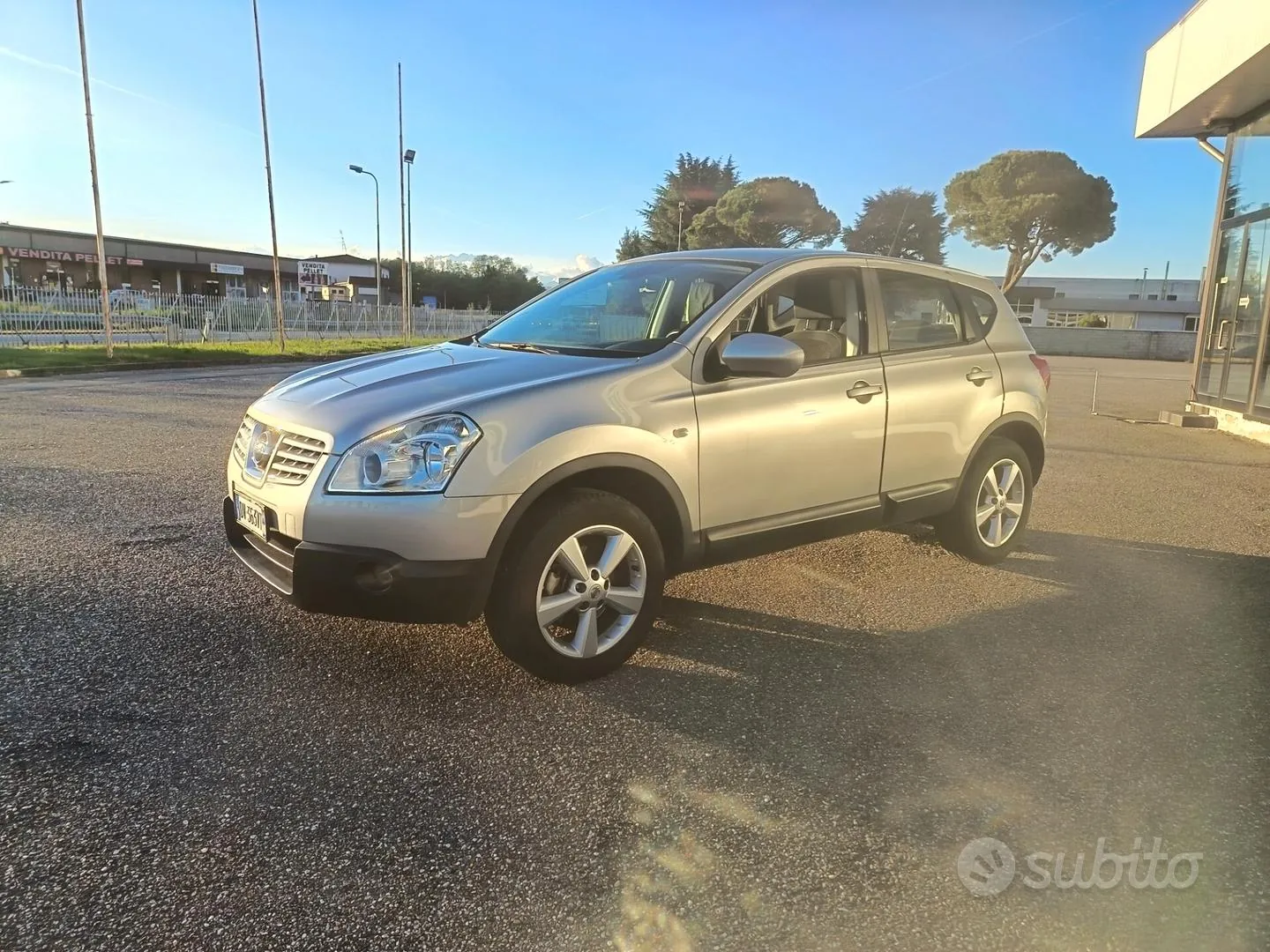 Nissan Qashqai 2009 photo 2