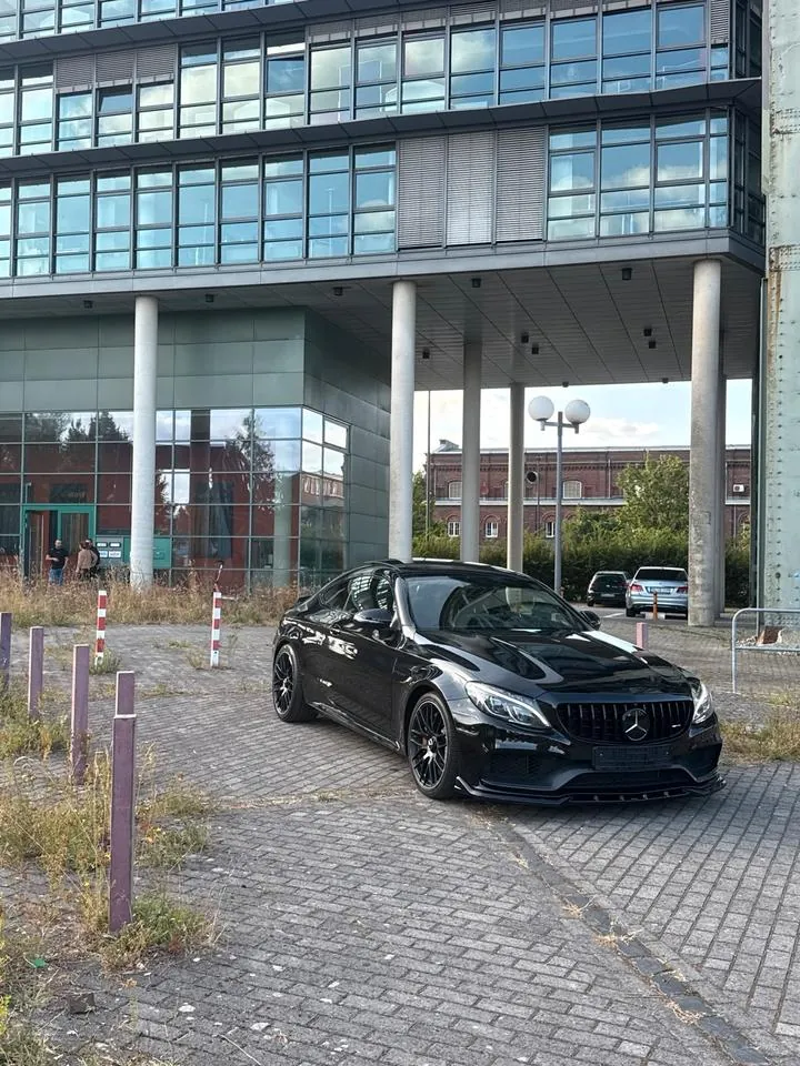 Mercedes-Amg C63 S