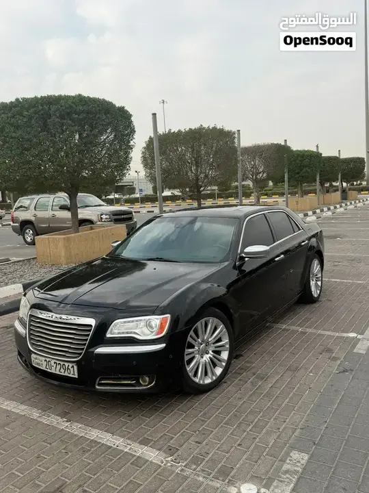 Chrysler 300 2012 photo 4