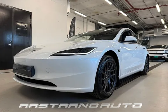 Tesla Model 3 2025 photo 2