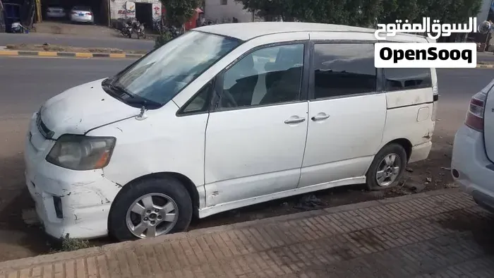 Toyota Bus - Van