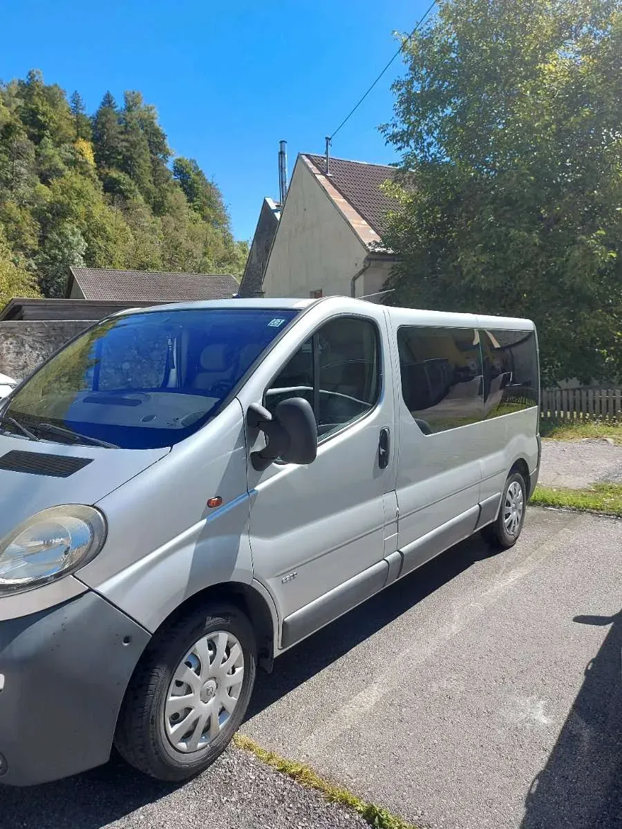 Opel Vivaro 2005 photo 2