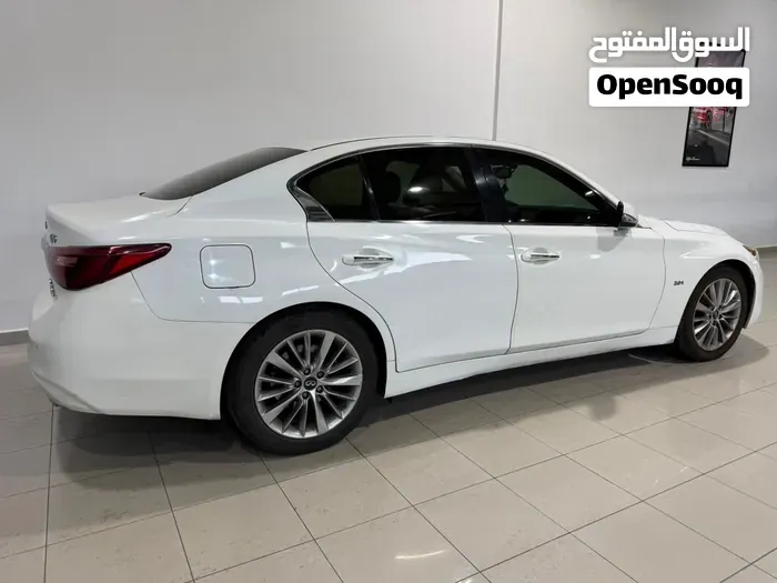 Infiniti Q50 2018 photo 2