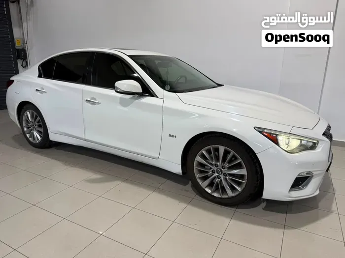 Infiniti Q50 2018 photo 3