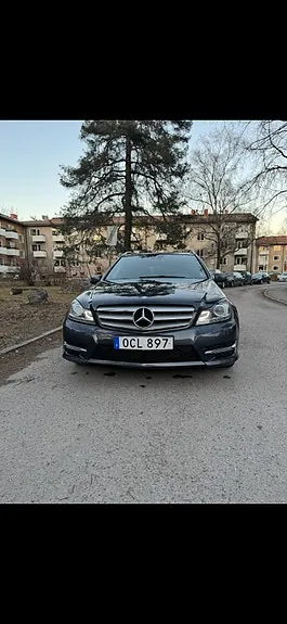 Mercedes-Benz C220 2013 photo 3