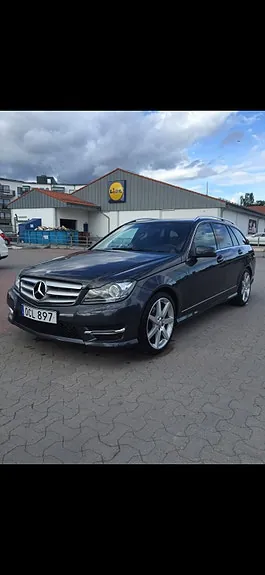 Mercedes-Benz C220 2013 photo 5