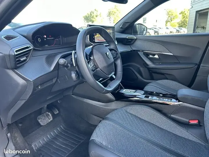 Peugeot 2008 2019 photo 5