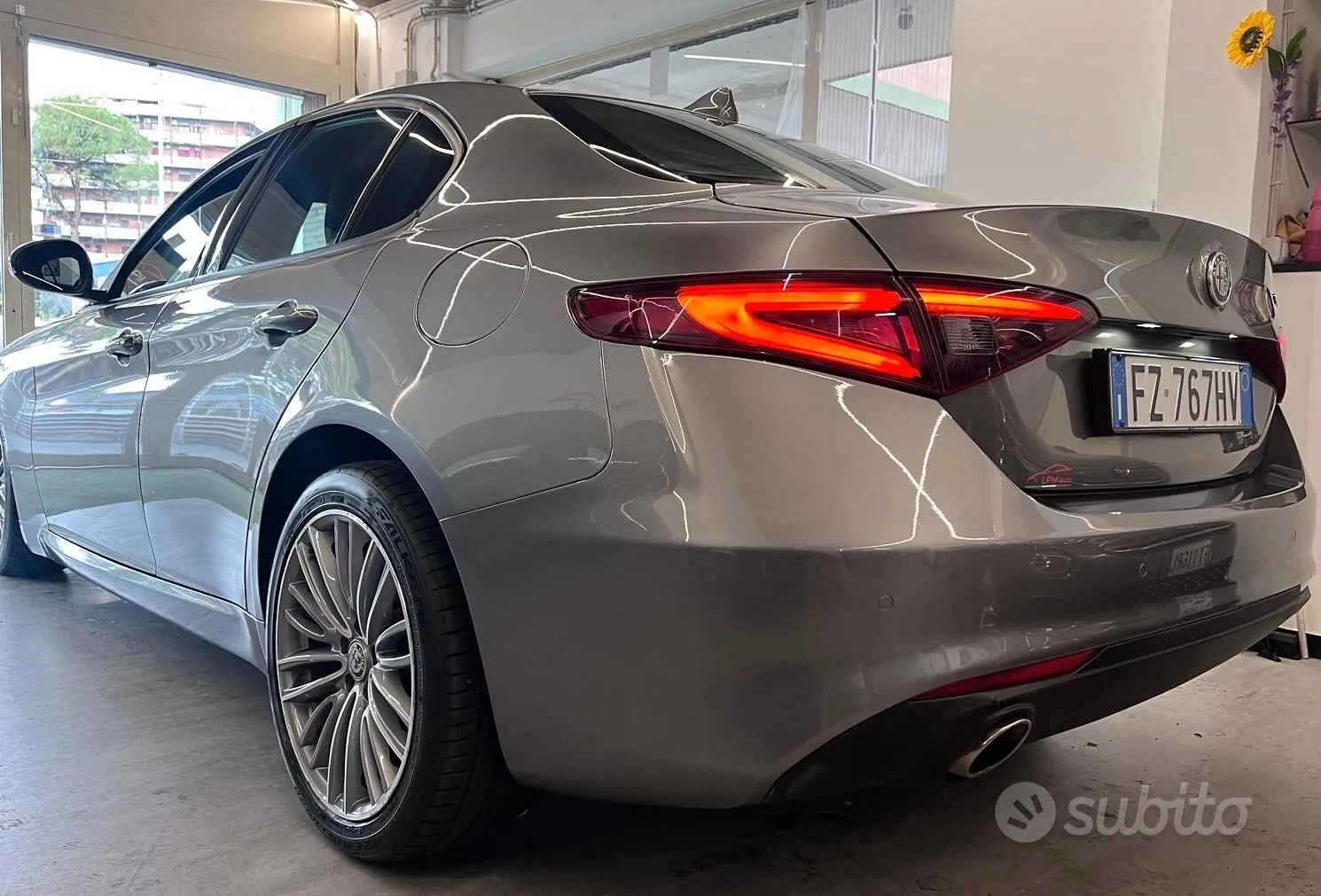 Alfa Romeo Giulia 2019 photo 2