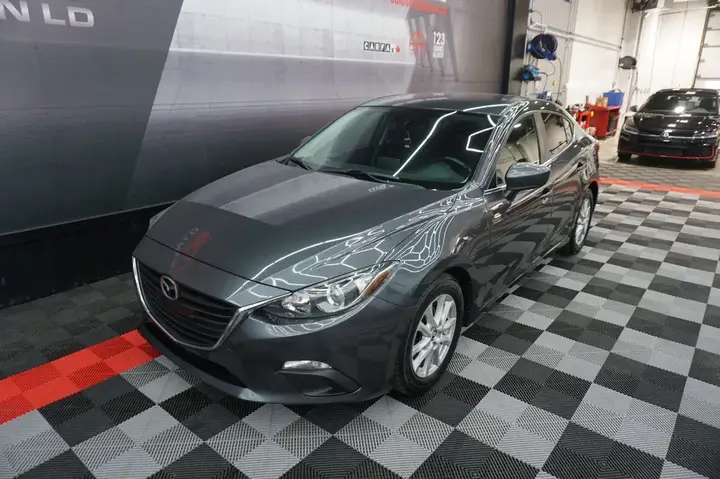Mazda Mazda3 2016 photo 3