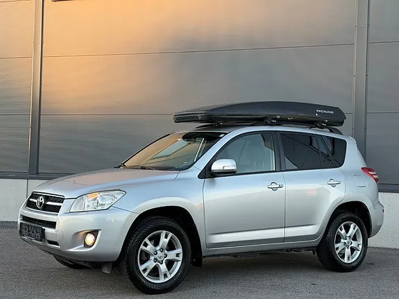 Toyota Rav4 2010 photo 2