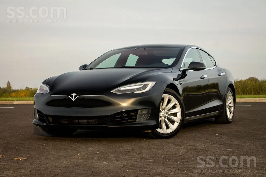 Tesla Model S 2017 photo 3