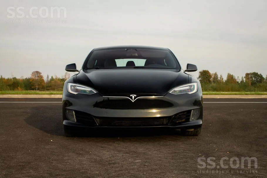 Tesla Model S 2017 photo 2