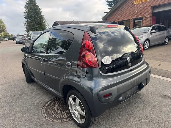 Peugeot 107 2007 photo 3