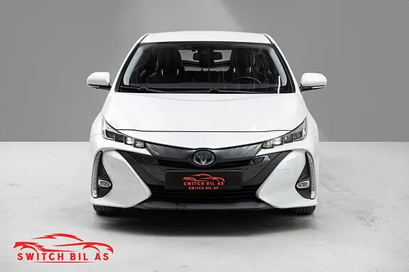 Toyota Prius 2020 photo 2