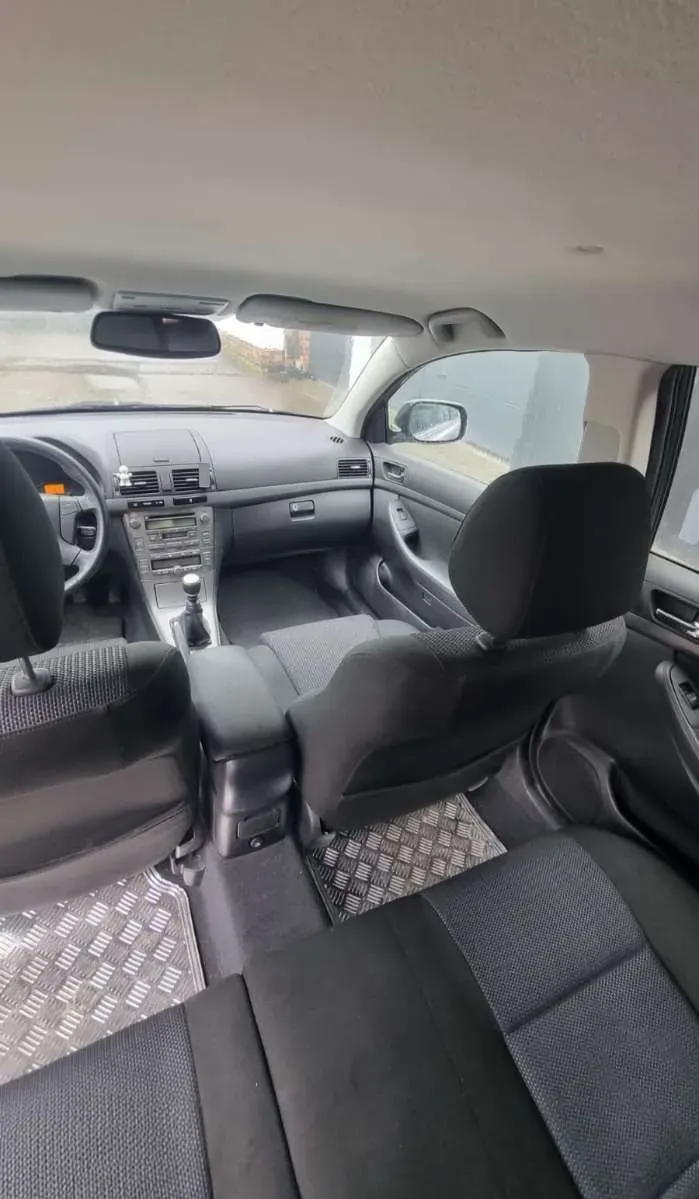 Toyota Avensis 2007 photo 2